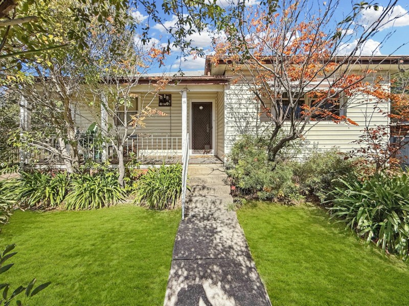 14 Miro Street, Young NSW 2594