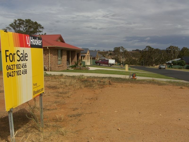 2 Jake Miller Place, Young NSW 2594