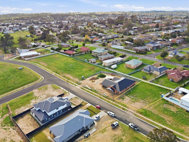 10 Wall Street, Young NSW 2594