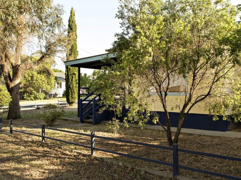 1 Margaret Street, Young NSW 2594