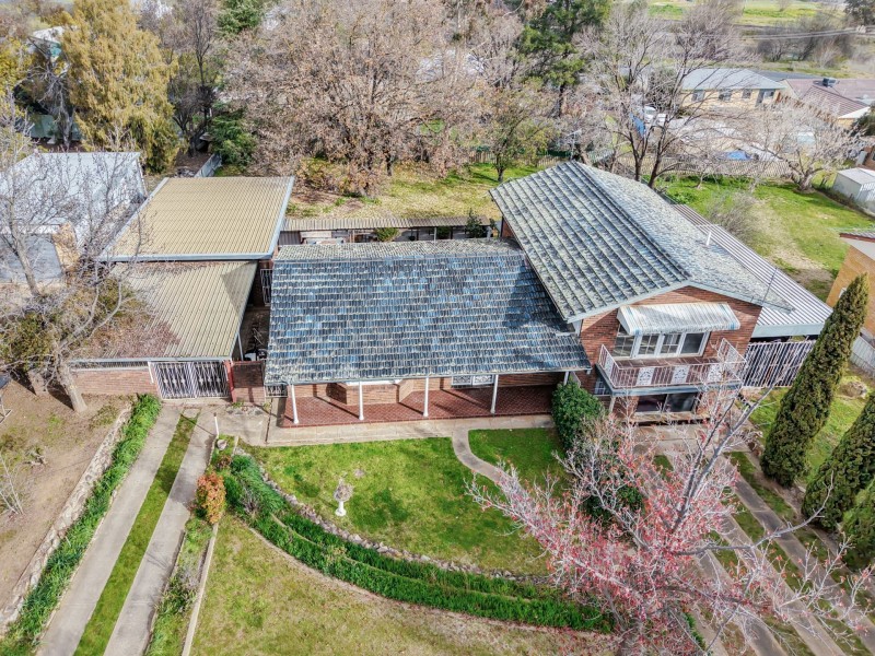 218 William Street, Young NSW 2594