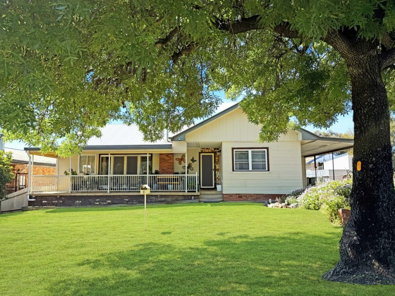 5 William Street, Young NSW 2594
