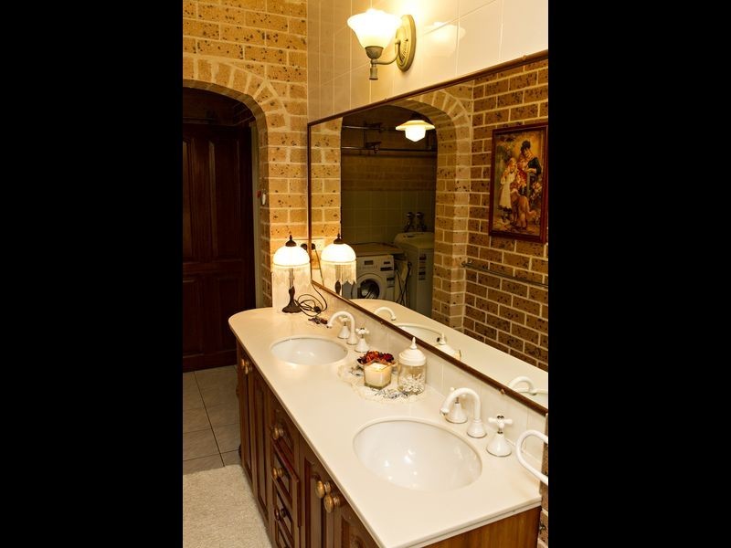 224 Henry Lawson Way, Young NSW 2594