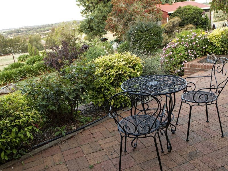 224 Henry Lawson Way, Young NSW 2594