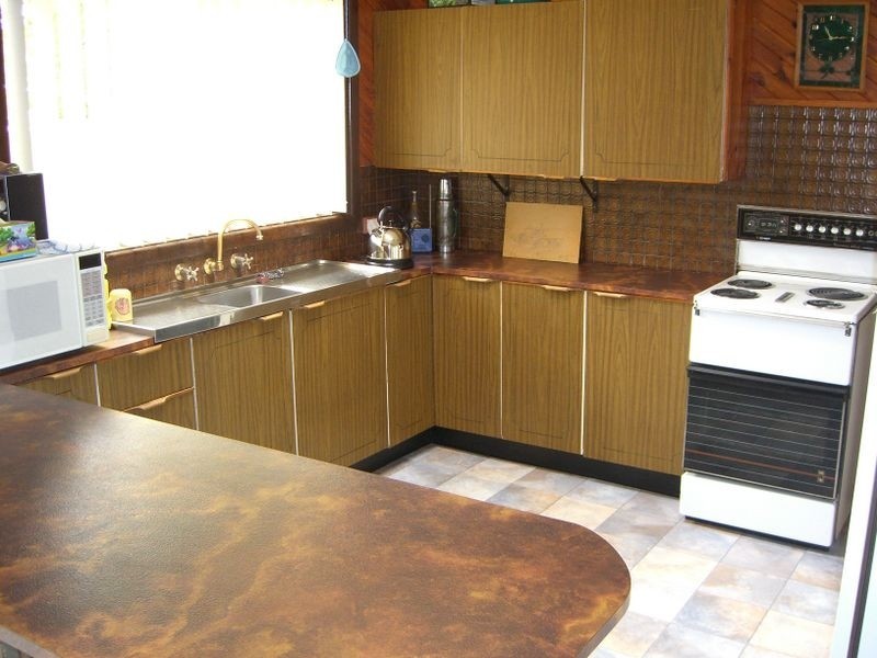 72 Blackett Avenue, Young NSW 2594