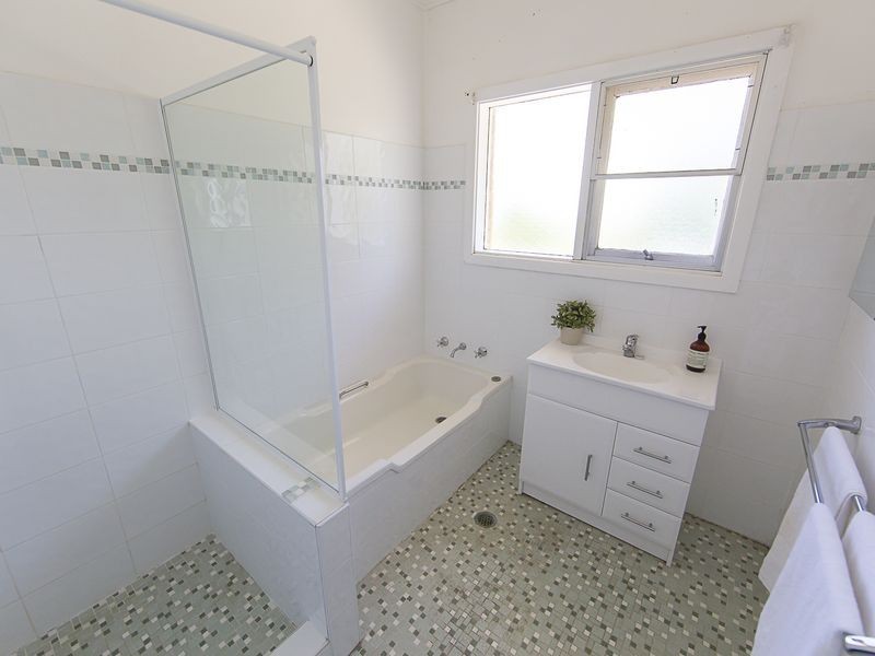 53 Hills Street, Young NSW 2594