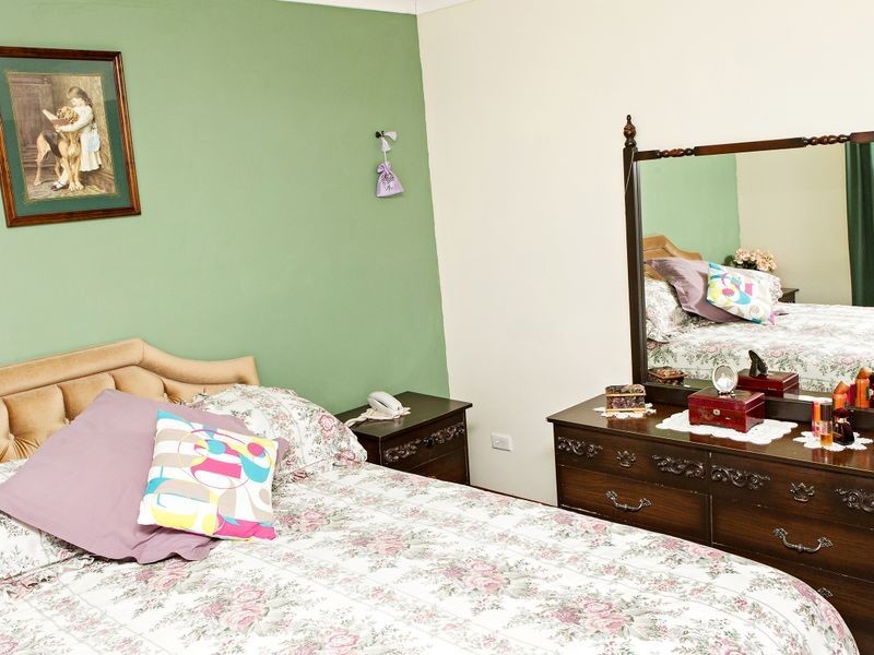 72 Templemore Street, Young NSW 2594