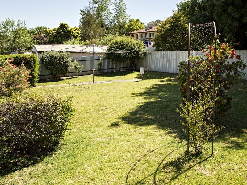 72 Templemore Street, Young NSW 2594