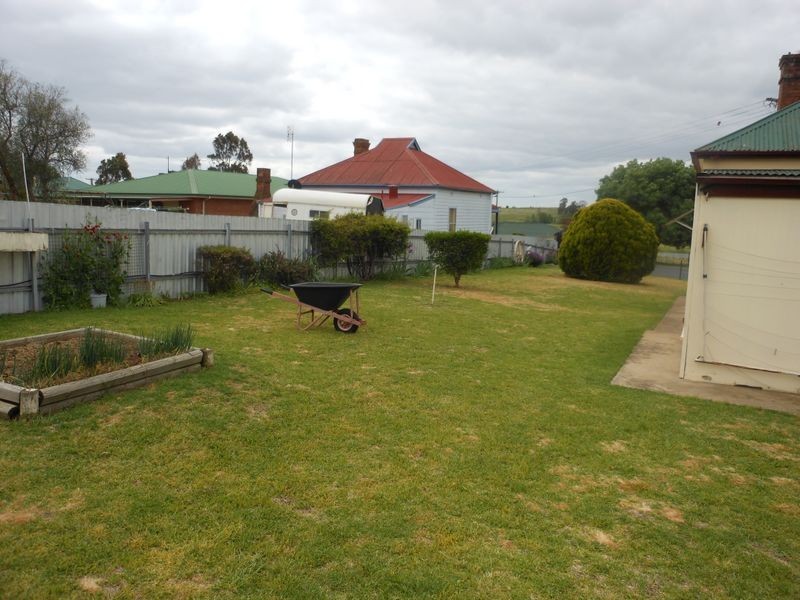 4 Allsopp Street, Harden NSW 2587