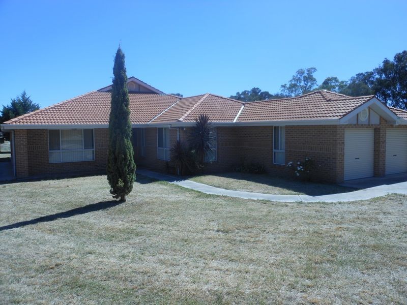 15 Burrangong Hall Road, Young NSW 2594