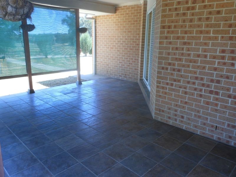 15 Burrangong Hall Road, Young NSW 2594