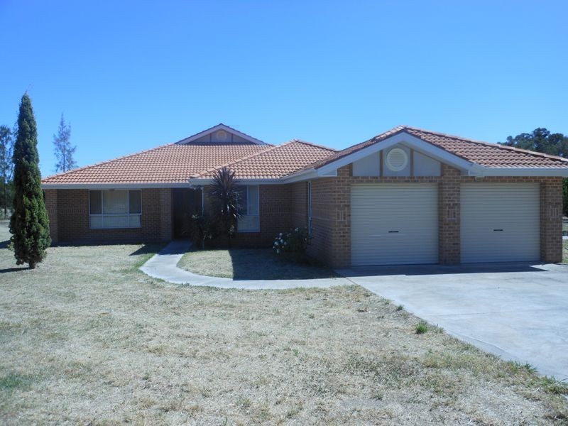 15 Burrangong Hall Road, Young NSW 2594