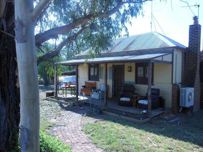 801 Murringo Flats Road Murringo, Young NSW 2594