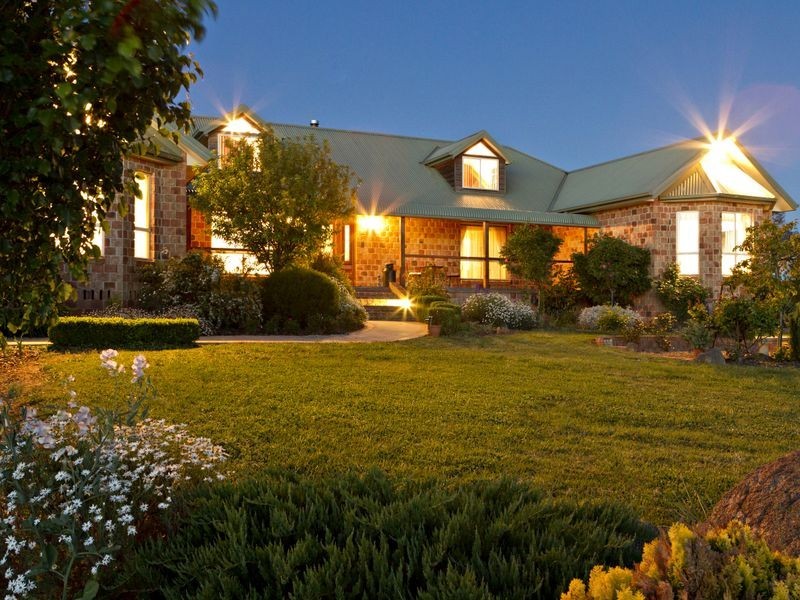 132 Belmore Road Young, Young NSW 2594