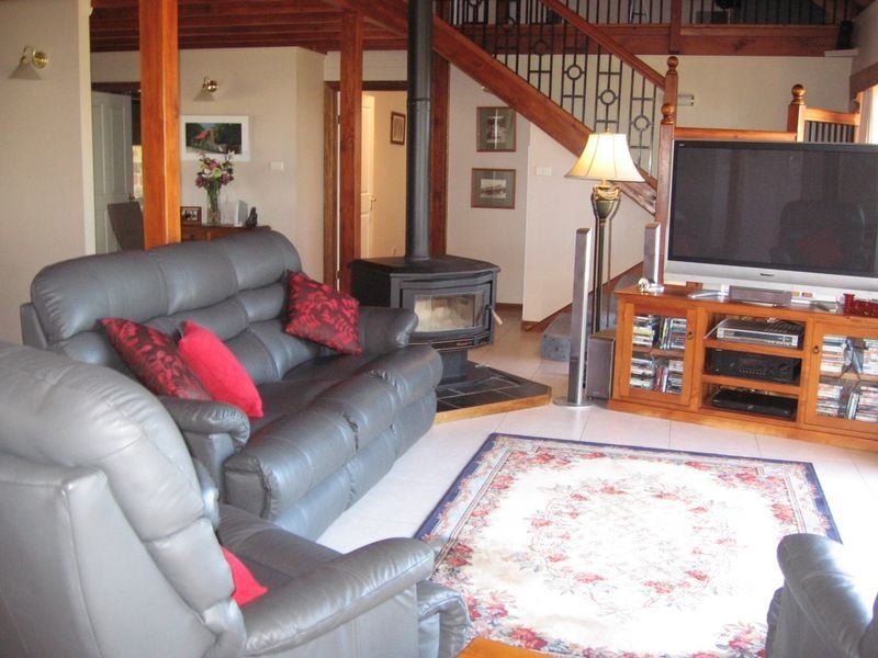 132 Belmore Road Young, Young NSW 2594