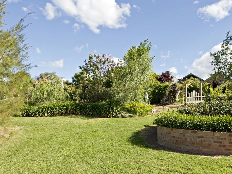 132 Belmore Road Young, Young NSW 2594