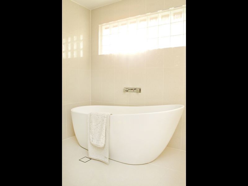 5 Keevil Drive, Young NSW 2594