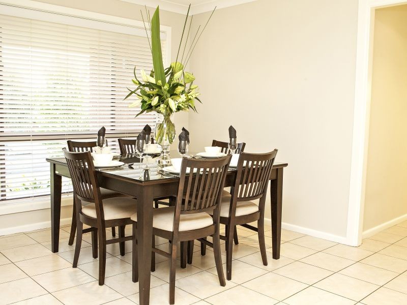 5 Keevil Drive, Young NSW 2594