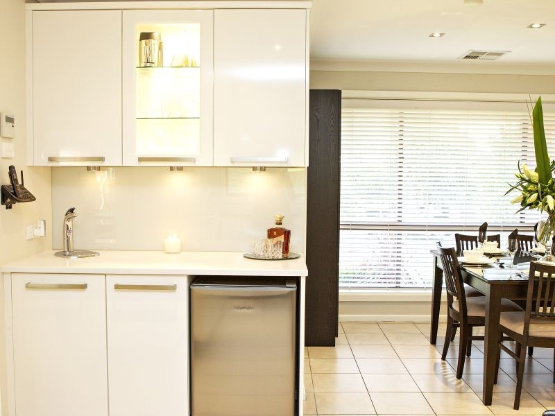 5 Keevil Drive, Young NSW 2594