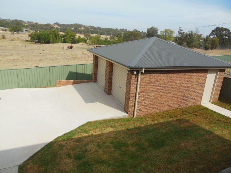 55 Templemore Street, Young NSW 2594