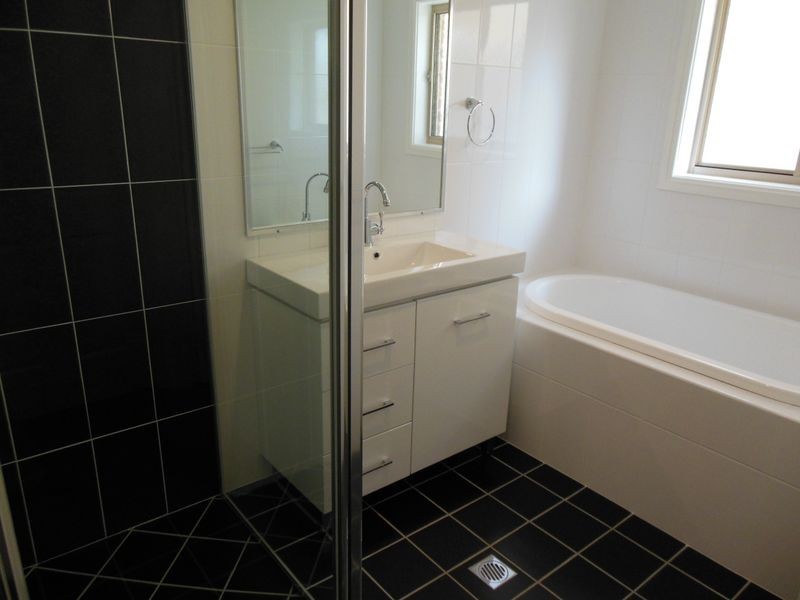 55 Templemore Street, Young NSW 2594
