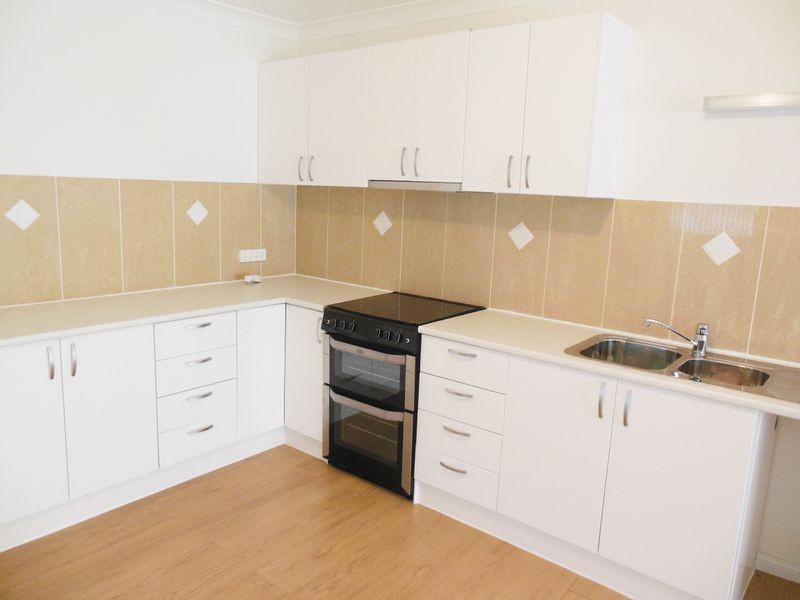 11 Trafalgar Street, Young NSW 2594