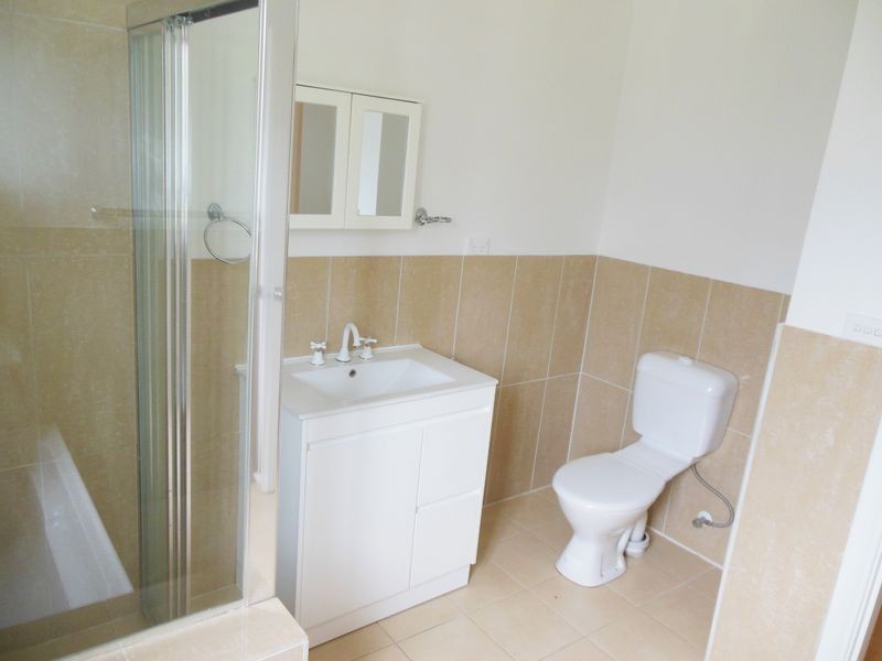 11 Trafalgar Street, Young NSW 2594