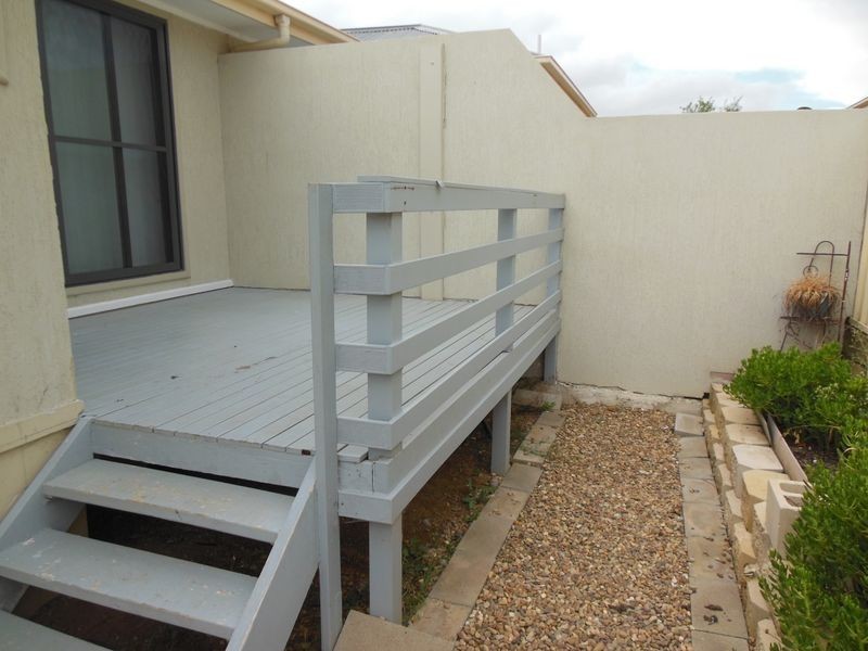 11 Trafalgar Street, Young NSW 2594