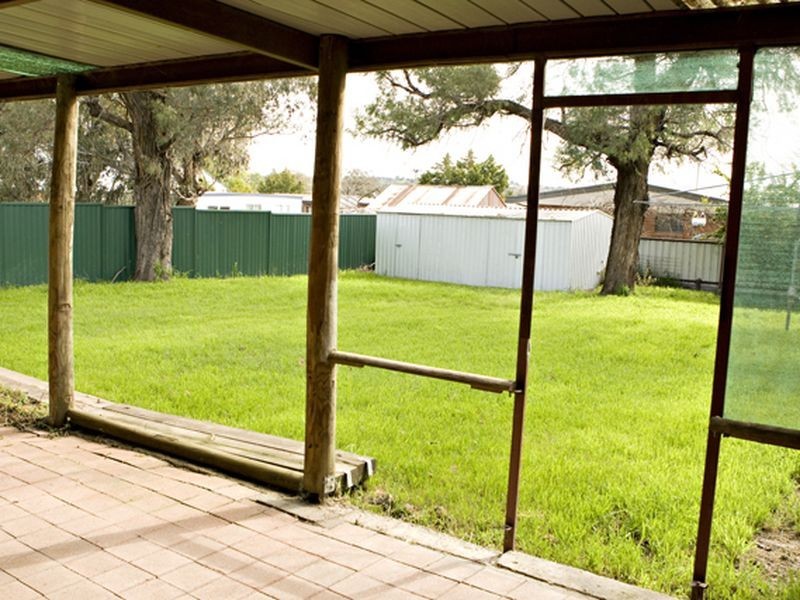 15 Clarke Street, Young NSW 2594