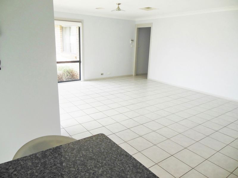 2 Gold Court, Young NSW 2594