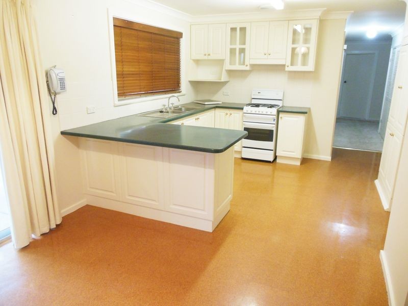 129 Willliam Street, Young NSW 2594