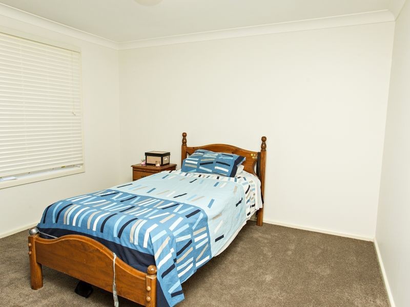 67 Blackett Avenue, Young NSW 2594