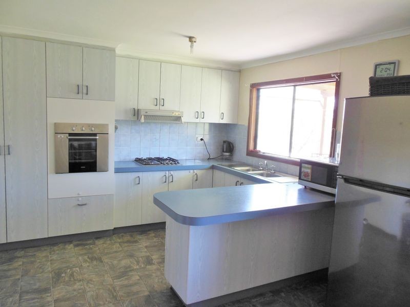 87 Victoria Street, Young NSW 2594