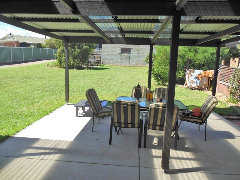 44 McLerie Street, Young NSW 2594