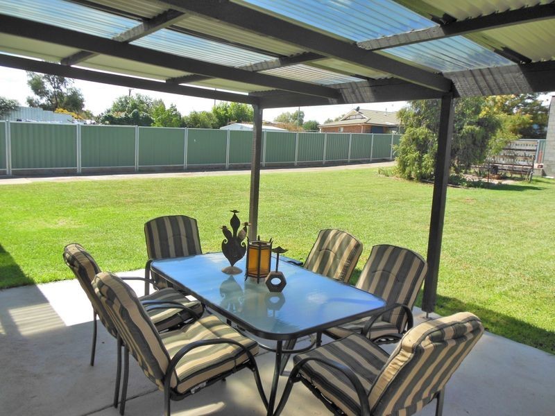 44 McLerie Street, Young NSW 2594