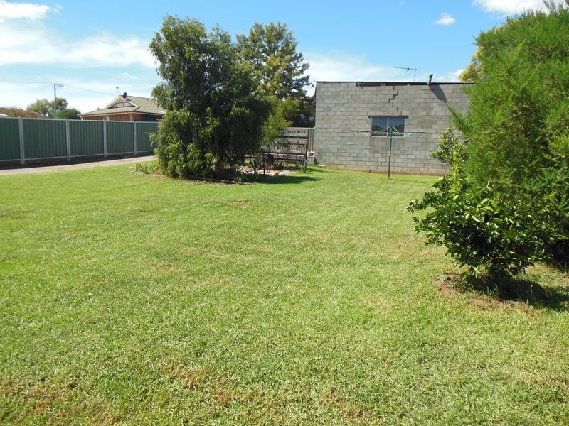 44 McLerie Street, Young NSW 2594