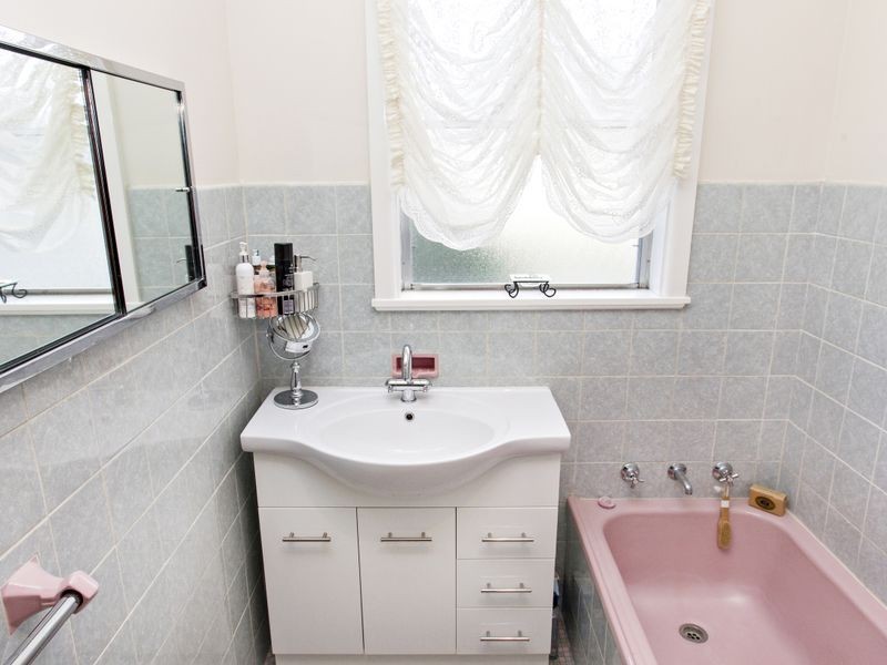 92 Lynch Street, Young NSW 2594