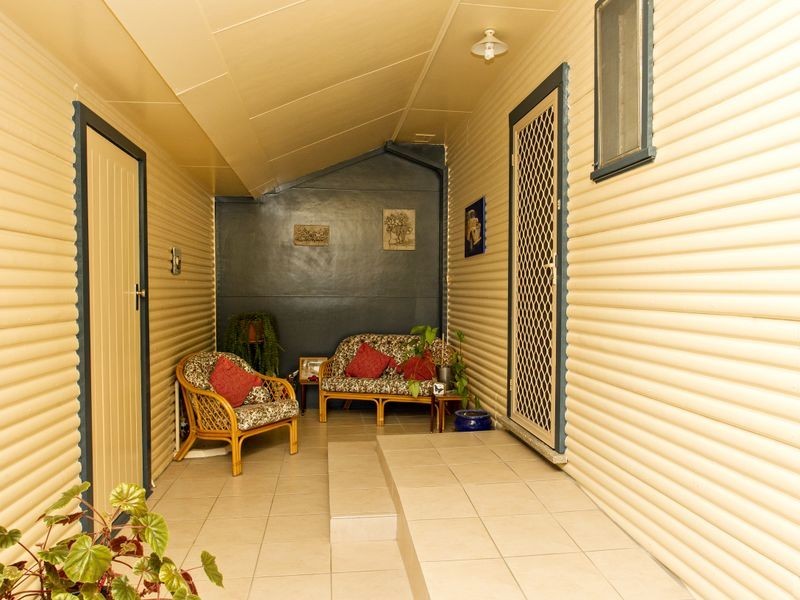 92 Lynch Street, Young NSW 2594