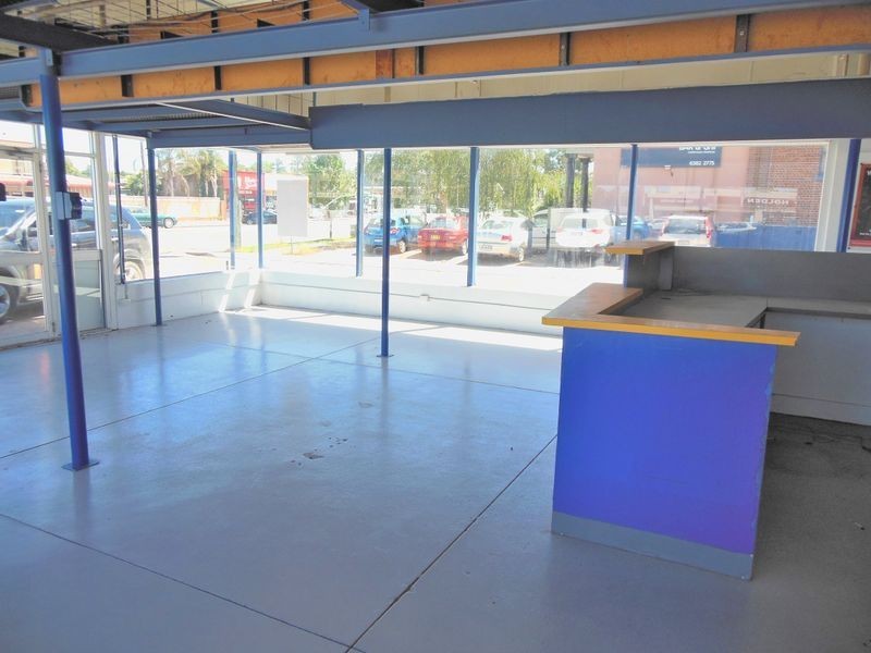 28 Zouch Street, Young NSW 2594