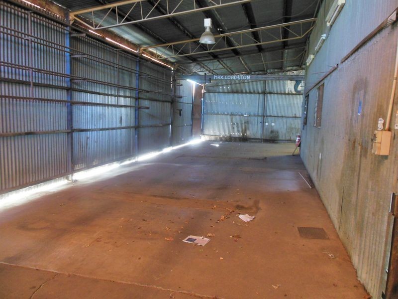 28 Zouch Street, Young NSW 2594