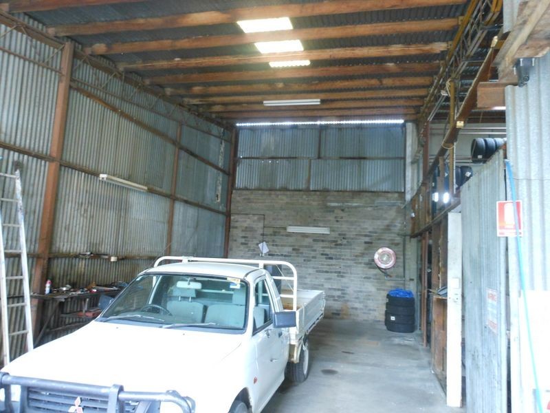 28 Zouch Street, Young NSW 2594