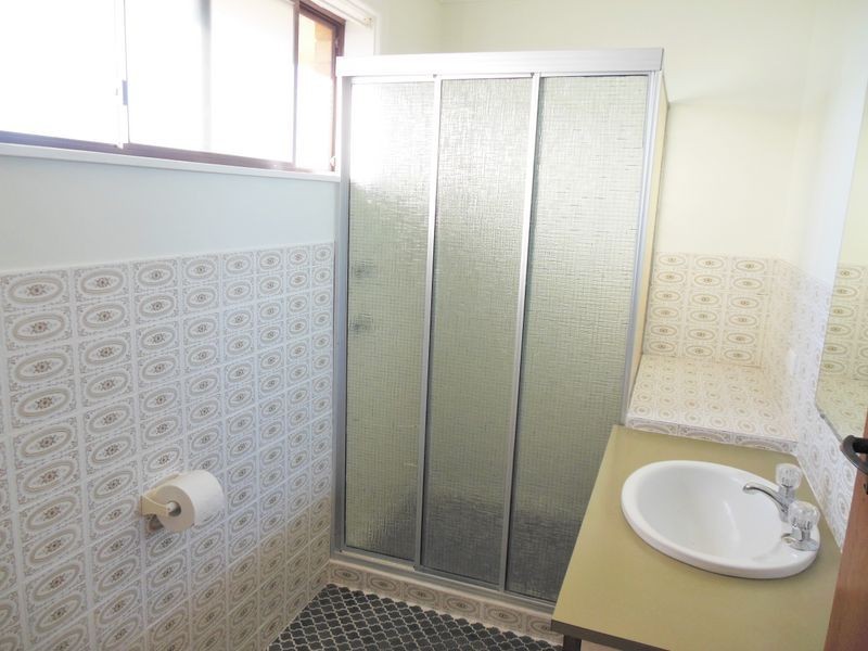 2 Cherry Court, Young NSW 2594
