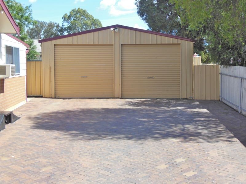 7 Willawong Street, Young NSW 2594