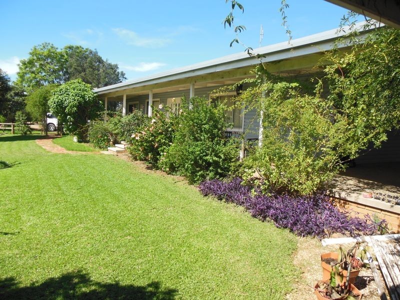 275 Henry Lawson Way, Young NSW 2594