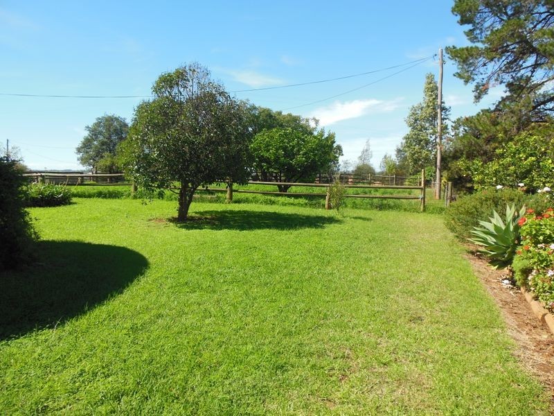 275 Henry Lawson Way, Young NSW 2594