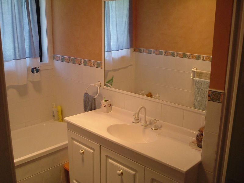 43 Petticoat Lane, Young NSW 2594