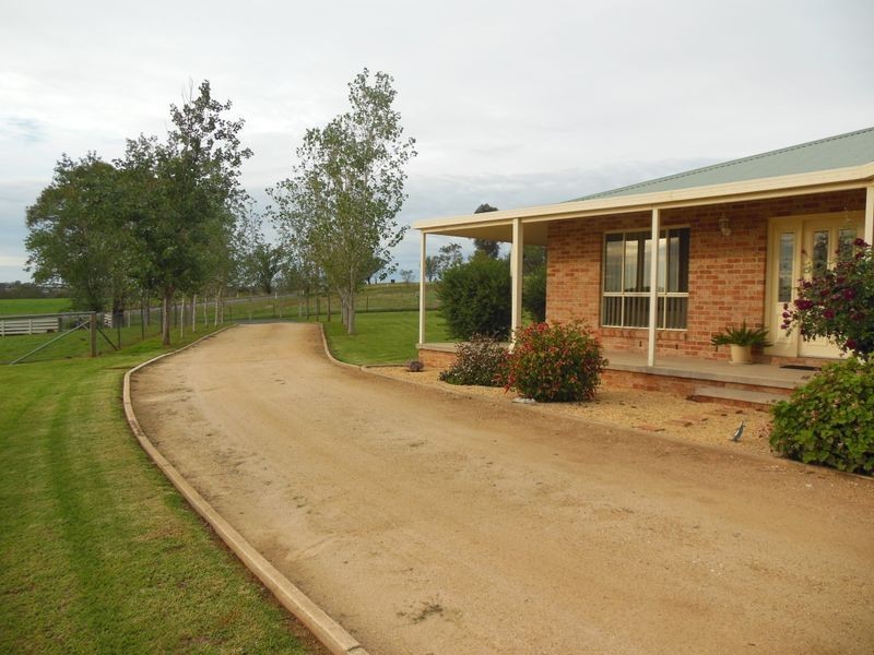 68 Wickham Lane, Young NSW 2594