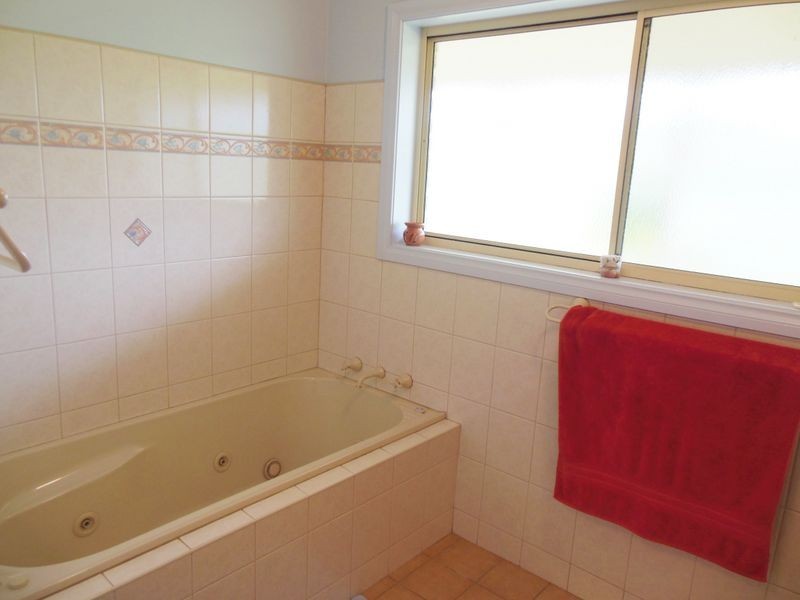 68 Wickham Lane, Young NSW 2594