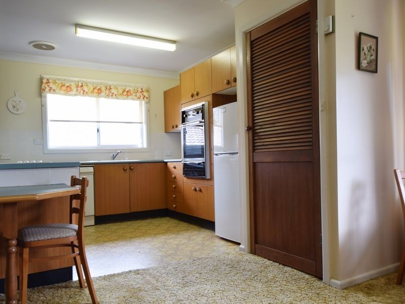 95 Thornhill Street, Young NSW 2594