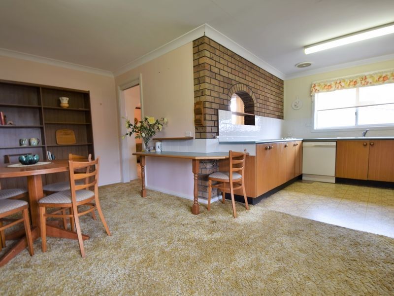 95 Thornhill Street, Young NSW 2594